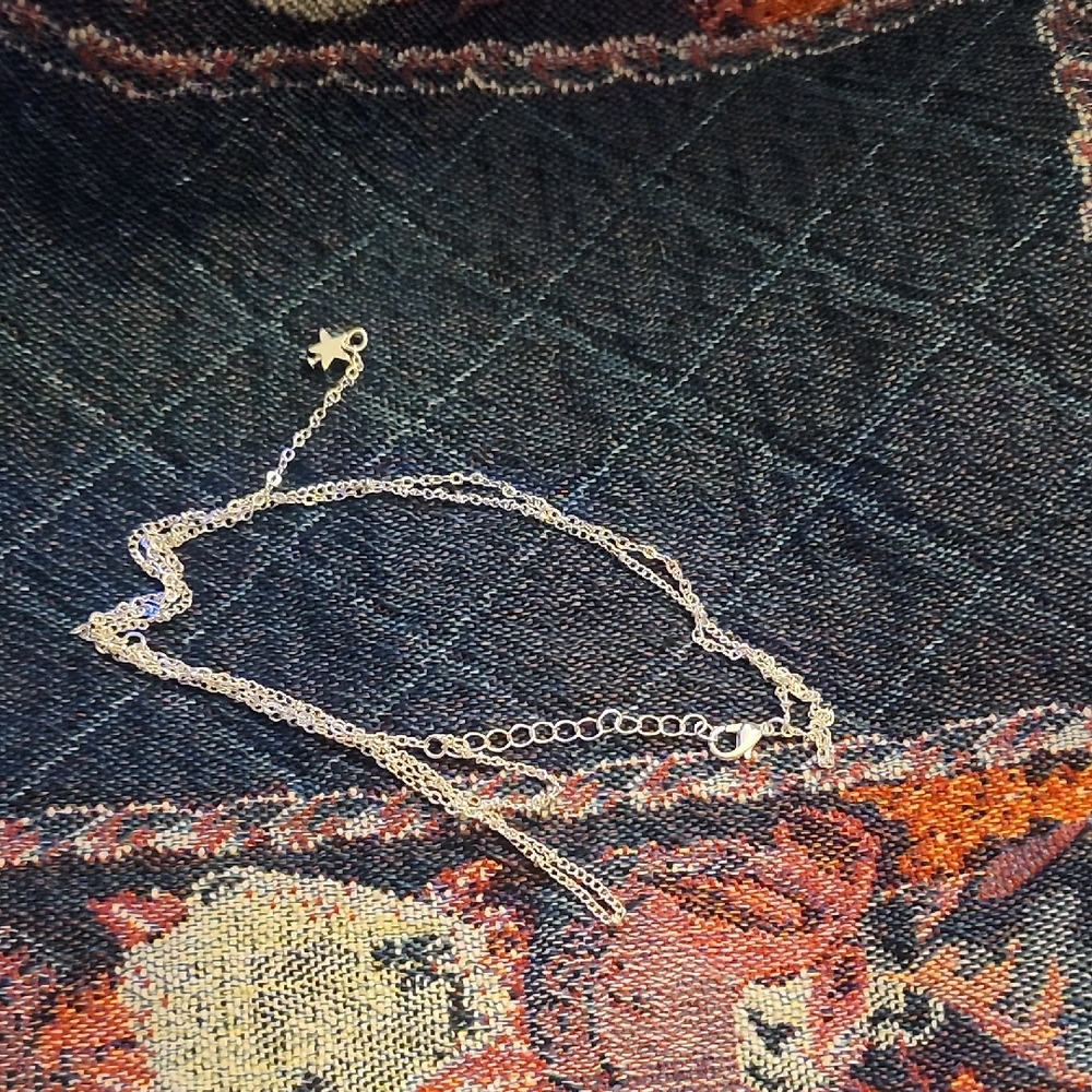 Elegant Silver Necklace